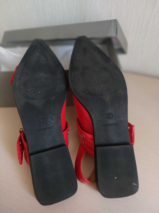 Туфлі балетки жіночі