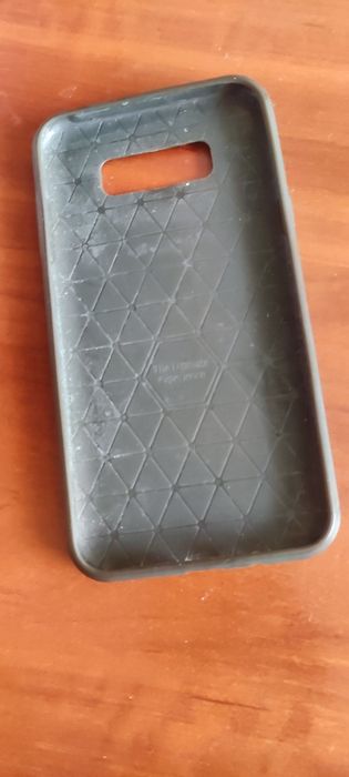 Продам чехол на samsung J7 2016