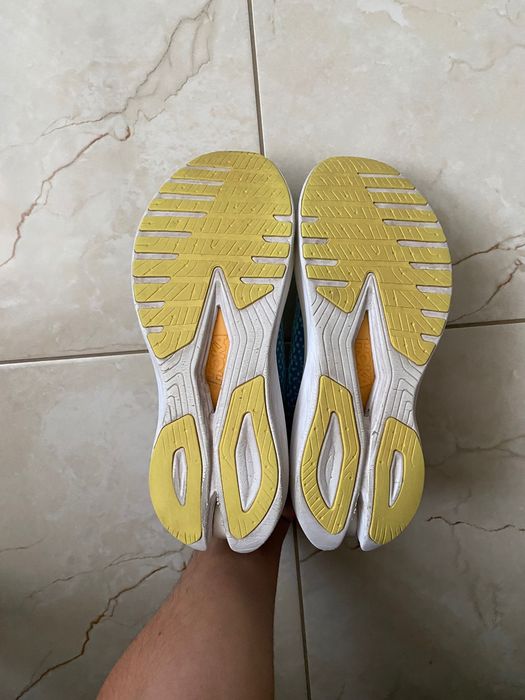 Hoka Mach X (оригінал)