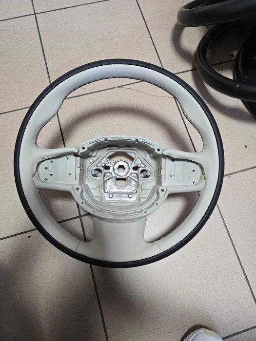 Obszywanie kierownic skórą naturalną Mobilny Serwis