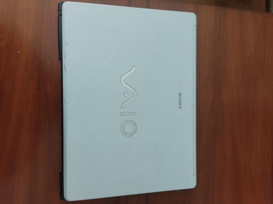 AVARIADO Computador portátil Sony PCG-7N1M sem disco, bateria nem carr