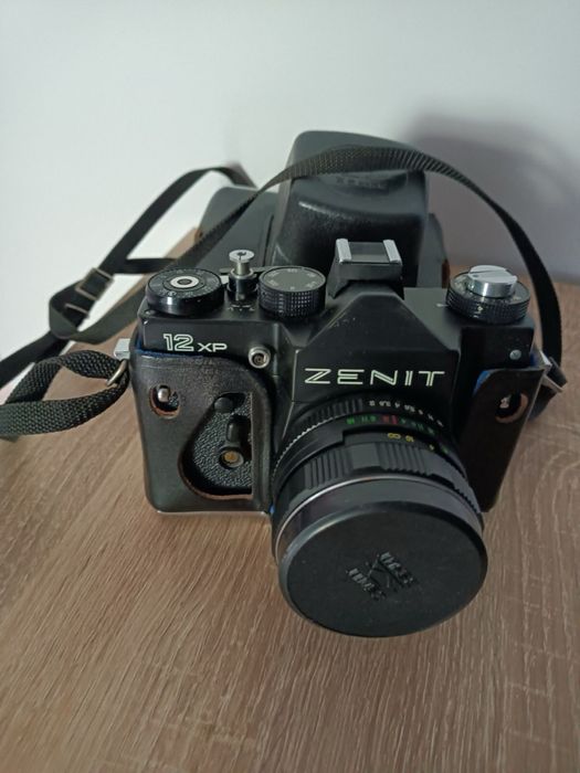 Aparat Zenit 12 xp z obiektywem