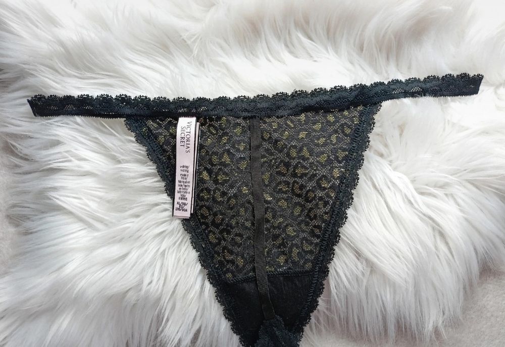 Majtki/ stringi Victoria' S Secret/ Nowe