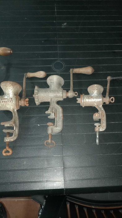 Moedores carne antigos