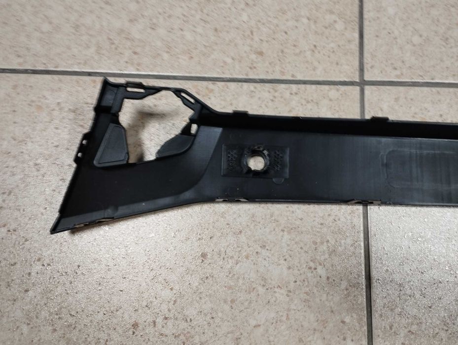 BMW X3 G01 Накладка центр під номер М пакет 51118081059 рестайлінг