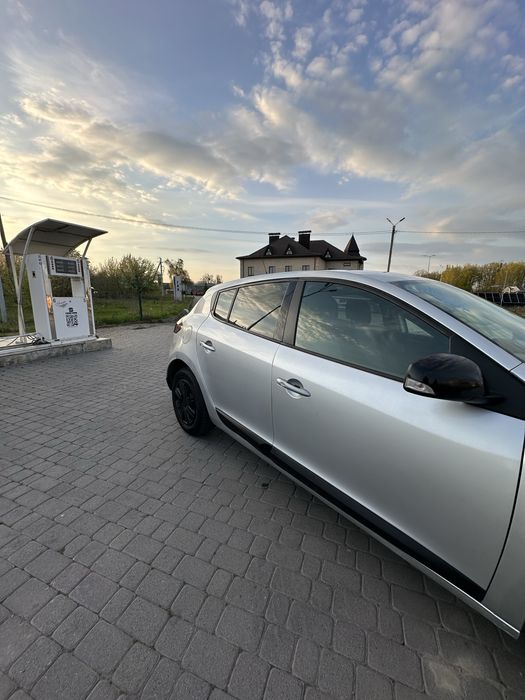 Renault megane 3 2010р. ТОРГ МІНІМАЛЬНИЙ