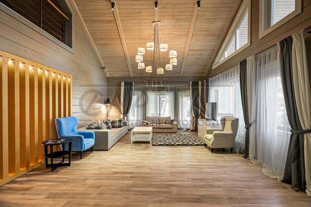 Оренда будинку з басейном у Київ Riverside Family Club