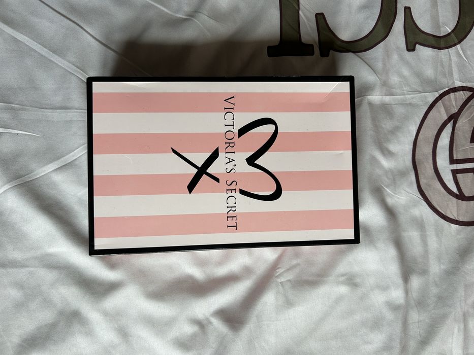 Komplet bielizny Victoria’s Secret roz. S/M.