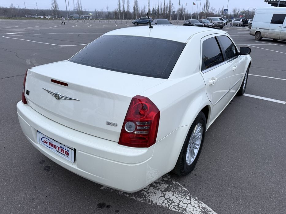 Chrysler (2242) 300 (ВНЕСОК від 30%) Авторинок МЕТРО Кривий Ріг