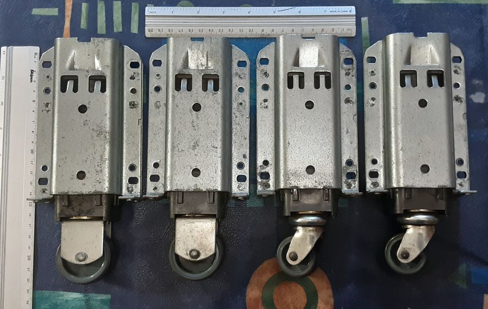 Ножки-ролики от немецкой стиральной машинки AEG Lavamat 240