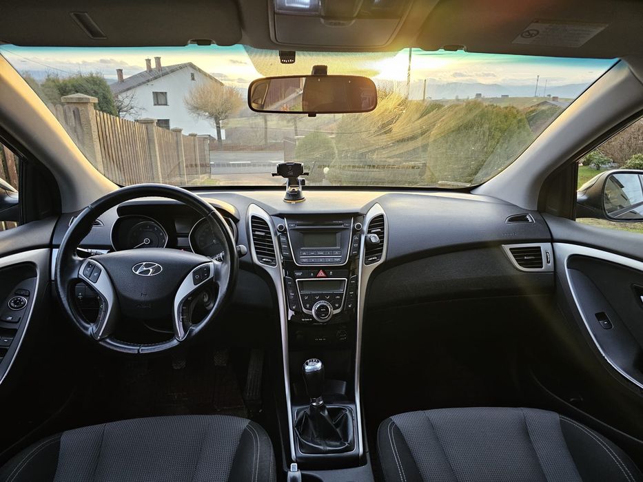 Hyundai i30 2013r 1.4 benzyna  serwis ASO do końca