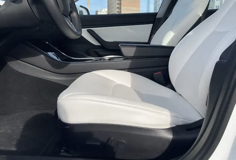 Продам TESLA 3 long range DUAL MOTOR 4x4