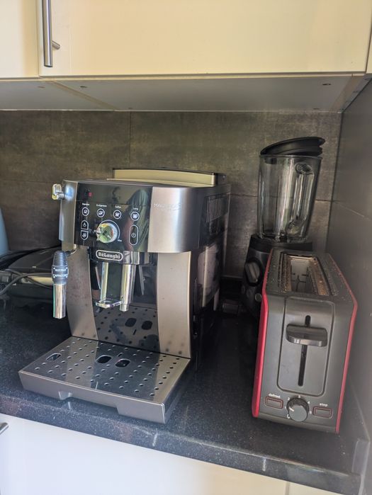 Delonghi Magnífica Smart S máquina de cafe