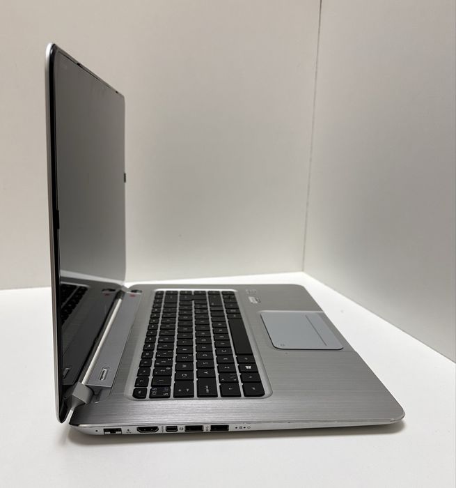 Hp TouchSmart 15.6" сенсорний FullHD 8/128GB SDD/ i5-3317u