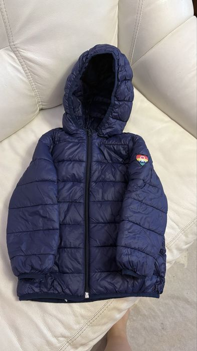 Куртка Benetton в гарному стані,3-4 роки