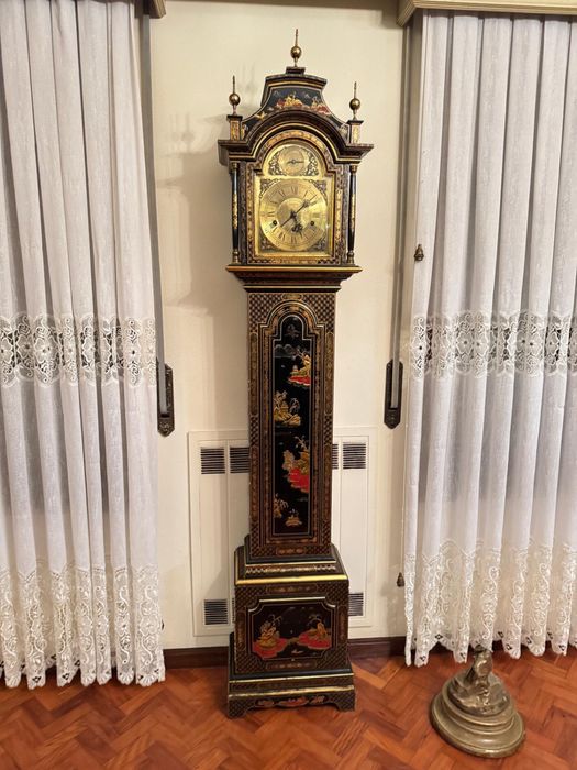 Relógio de parede antigo