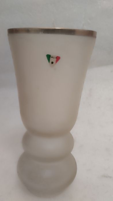 Вазочка для интерьера