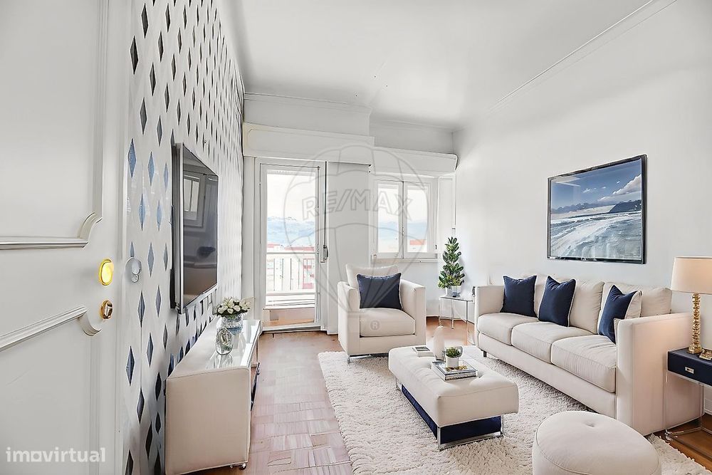Apartamento T2 para venda — Santo António Dos Cavaleiros E Frielas, Lisboa