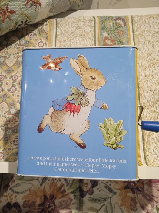 Детская музыкальная шкатулка Peter Rabbit