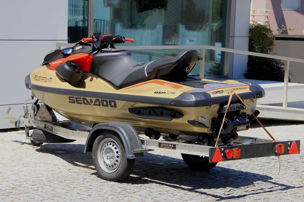 Sea Doo RXP-X 325 RS - Desde 310€/mês