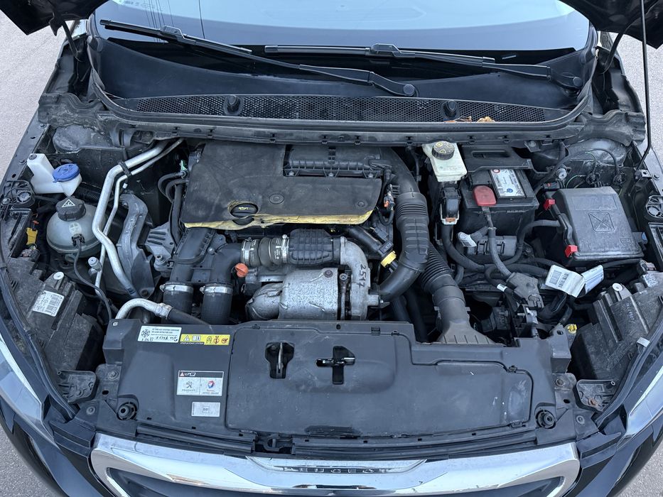 Peugeot 308 1.6 turbodiesel 2016 год