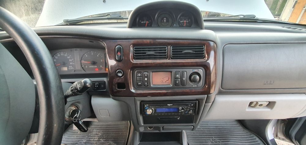 Продаю Цілий автомобіль ! Не можу перекинути у відповідну рубрику !!!