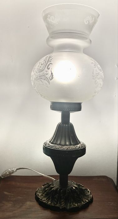 Candeeiro de mesa antigo