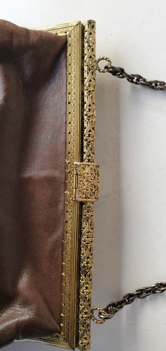 Вінтажна шкіряна театральна вишита сумочка.
