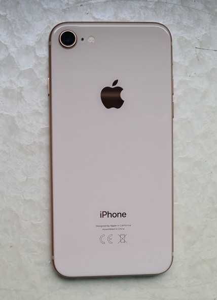iPhone 8, 64GB kolor różowe złoto - używany
