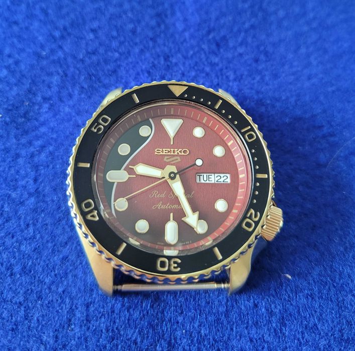 Seiko Brian May Limited Edition 5 Sports SRPH80K1