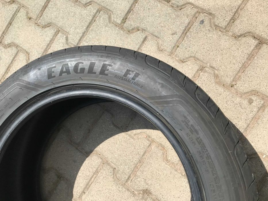 2x 235/55R19 105W J LR GoodYear Eagle F1 Assymmetric 3 SUV lato