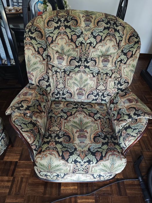 Conjunto de Sofá e 2 Cadeirões