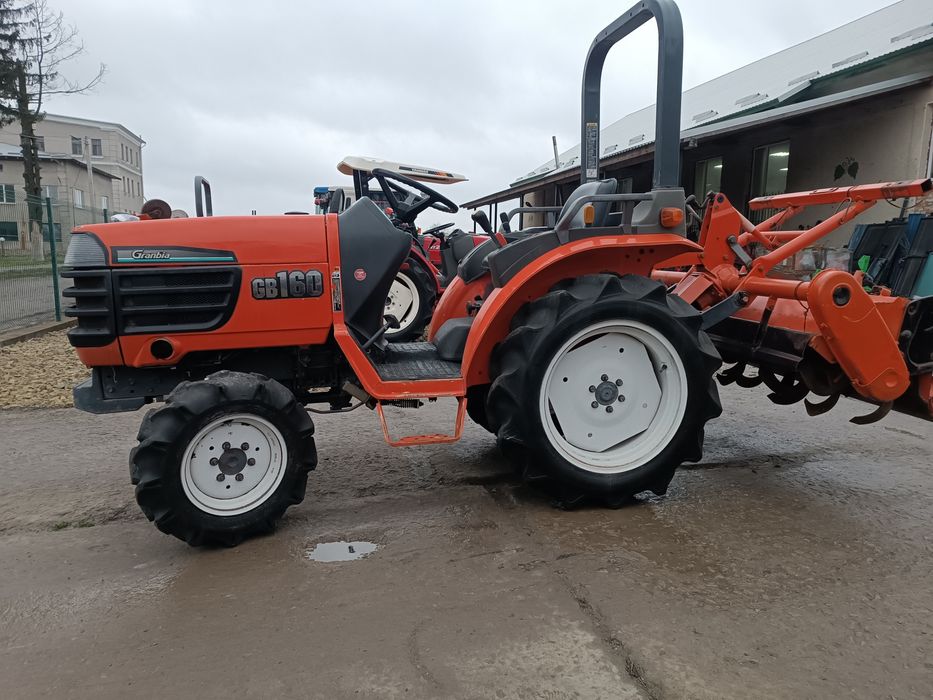 Японський мінітрактор.Трактор Кубота.