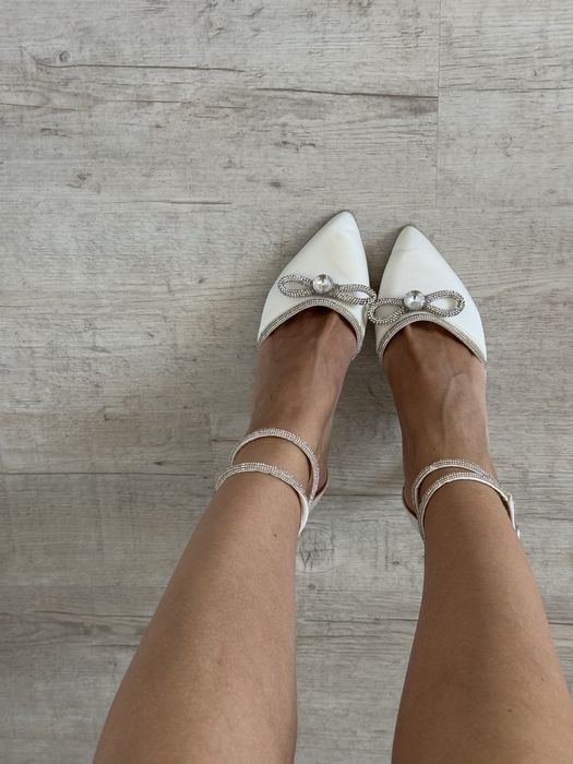 Весільні туфлі, атласні 39 розмір