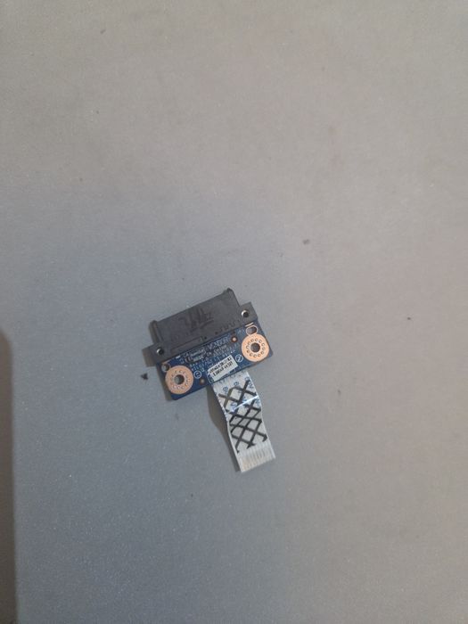 Sprzedam konektor zaślepkę DO NAPEDU DVD do laptopa Lenovo G500s