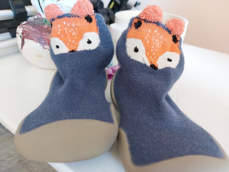 Fox-themed shoe/sock