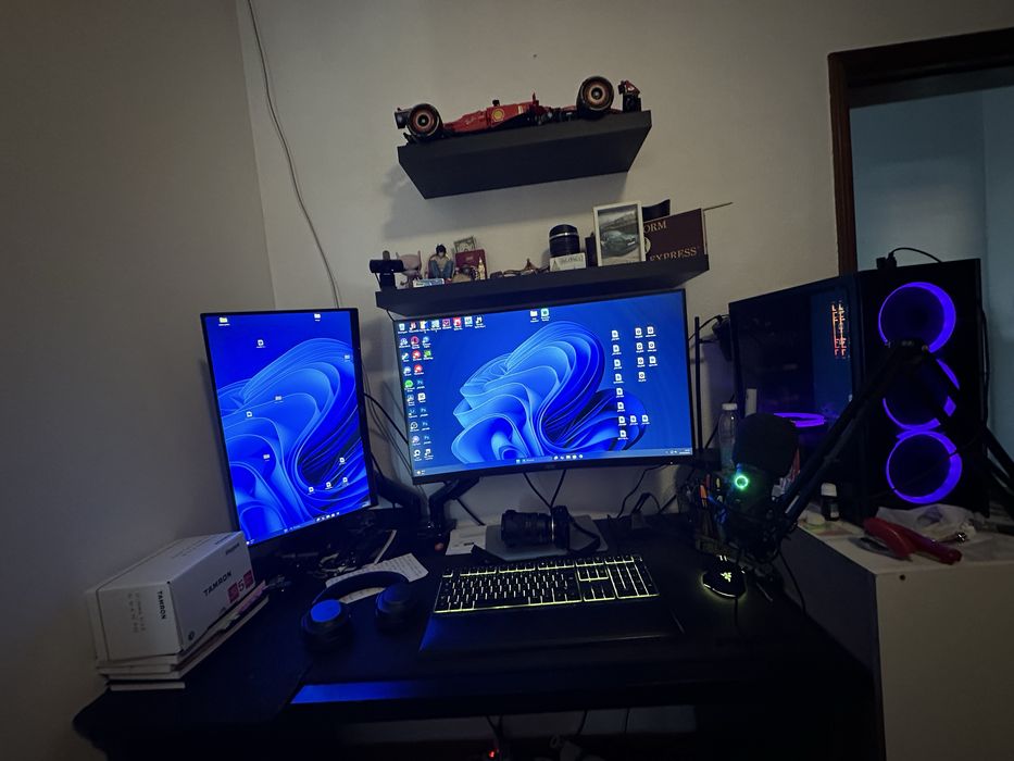 Setup Gaming Completo- pc + 2 monitores + teclado razer e rato razer