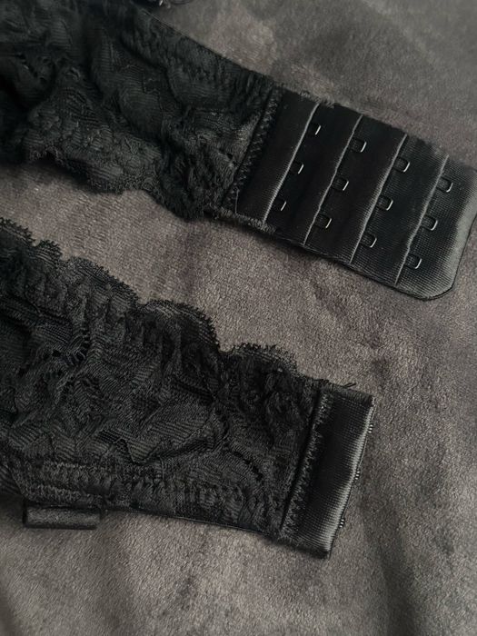 Бюстгалтер 90С чорний