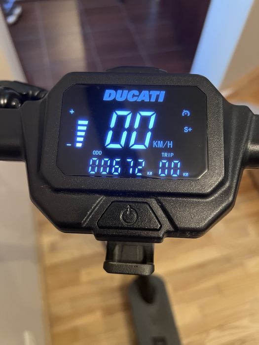Sprzedam hulajnogę elektryczną Ducati Pro 2 Plus