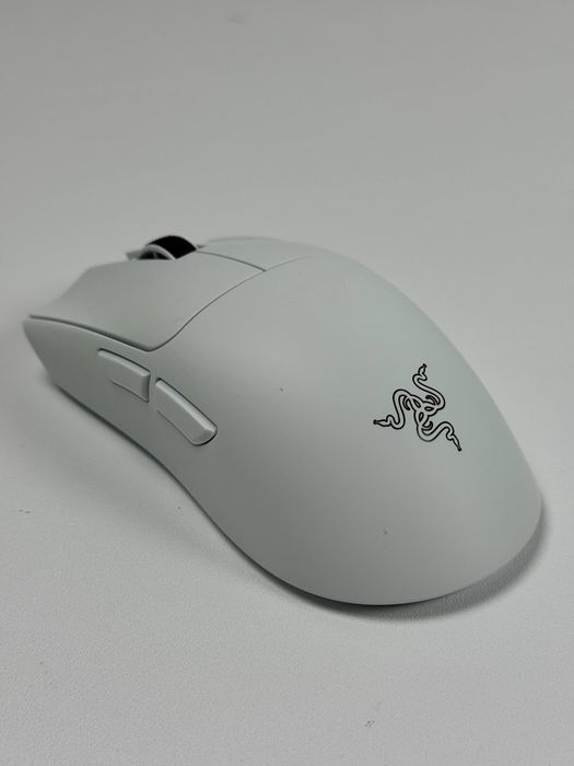 Бездротова ігрова миша Razer Viper V3 Pro White (‎RZ01-05120200-R3G1)