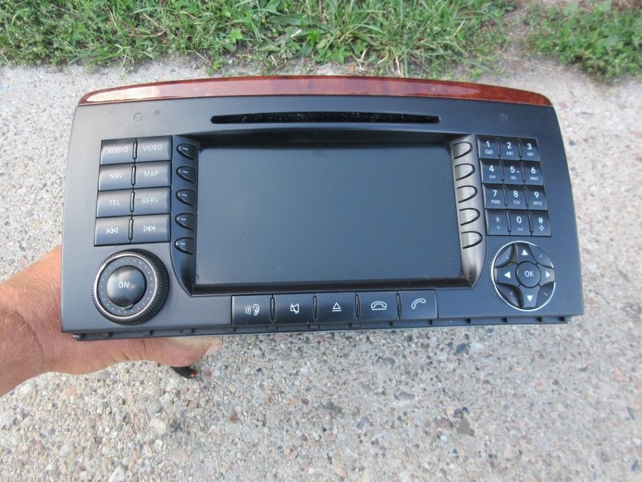mercedes W251 radio nawigacja GPS comand