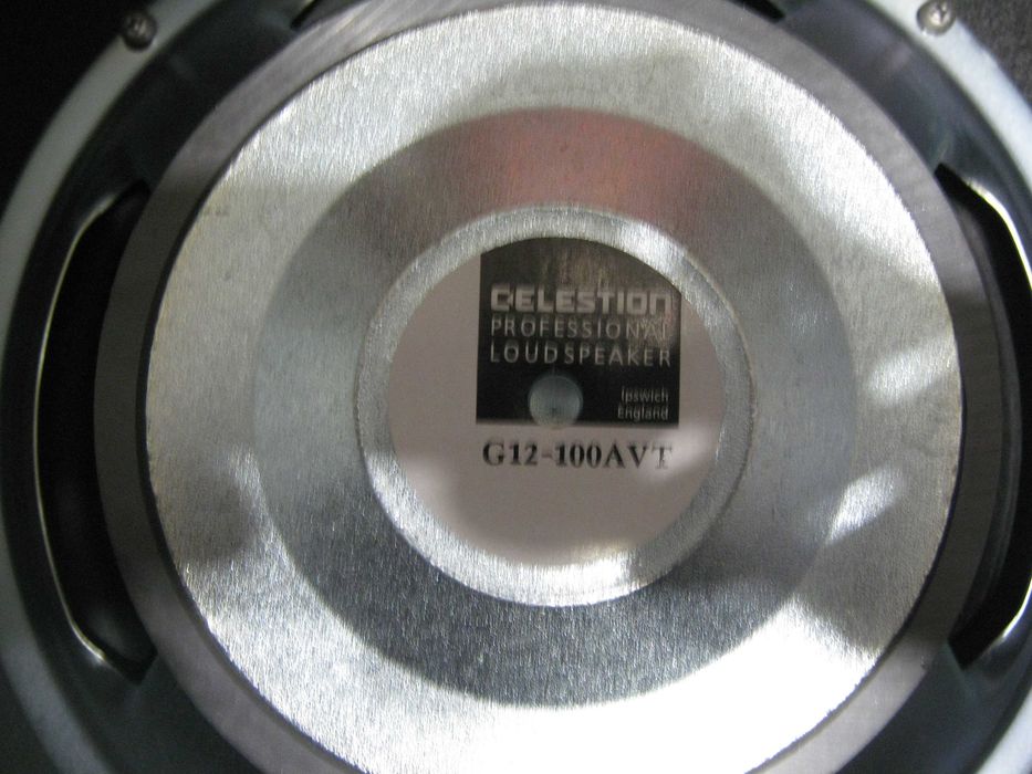 Marshall AVT100 VALVESTATE 2000 комбо гитарный усилитель, 100 Вт