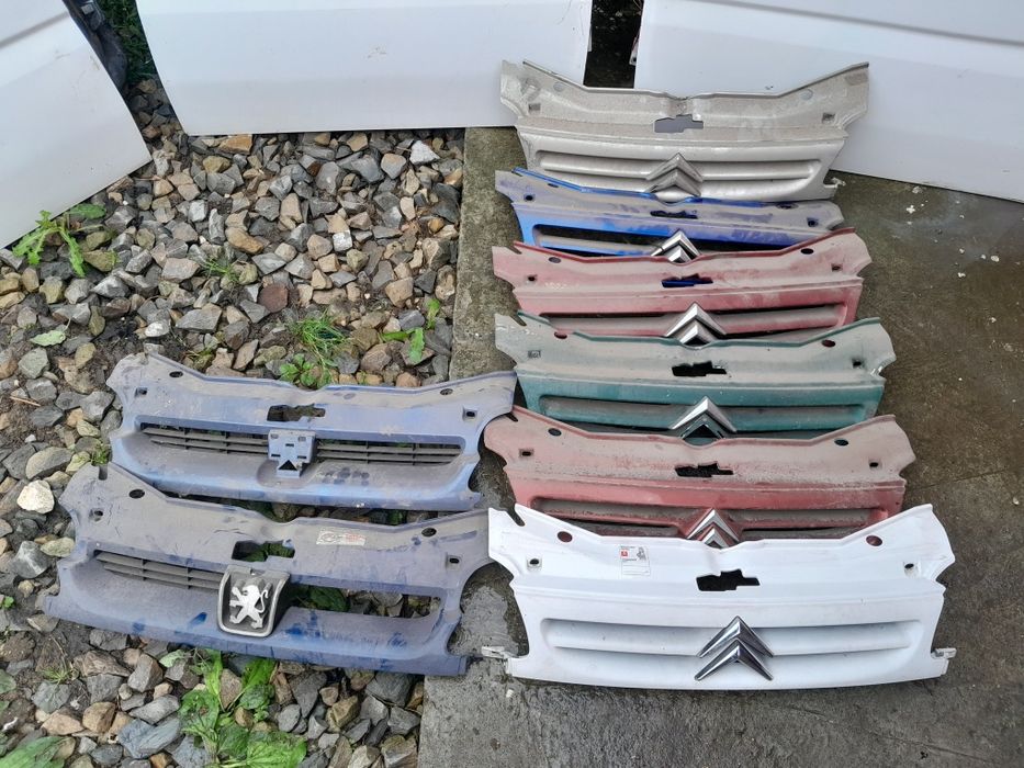 Решітка радіатора пежо партнер експерт сітроєн берлінго джампі