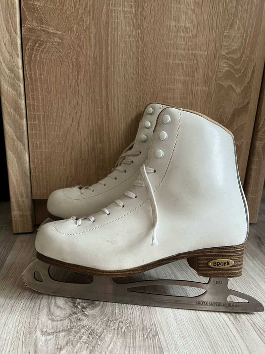 Łyżwy figurowe, rozmiar 38