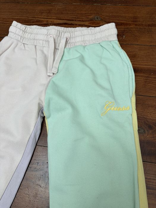 Spodnie dresowe GUESS roz. 140
