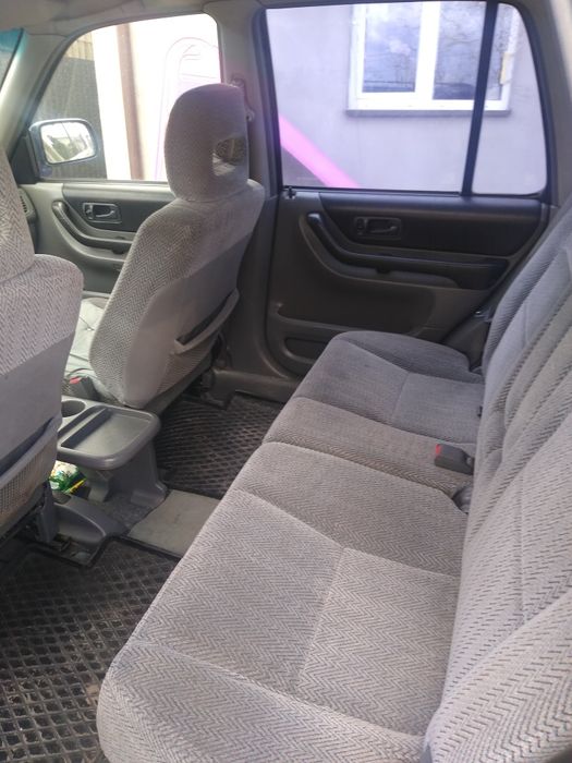 Продам надійний автомобіль Хонда CRV