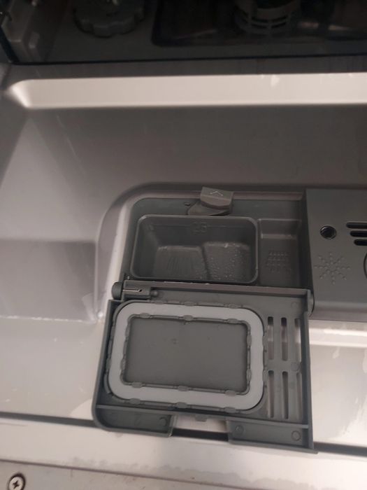 Como Nova - Máquina Lavar Loiça Becken