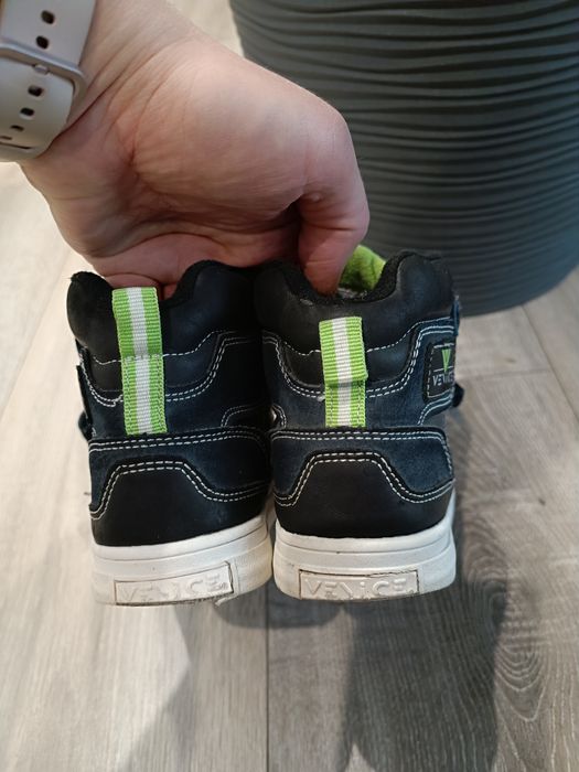 Боти і черевики зимові