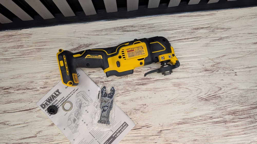 Безщіточній Мультитул реноватор DeWalt DCS354