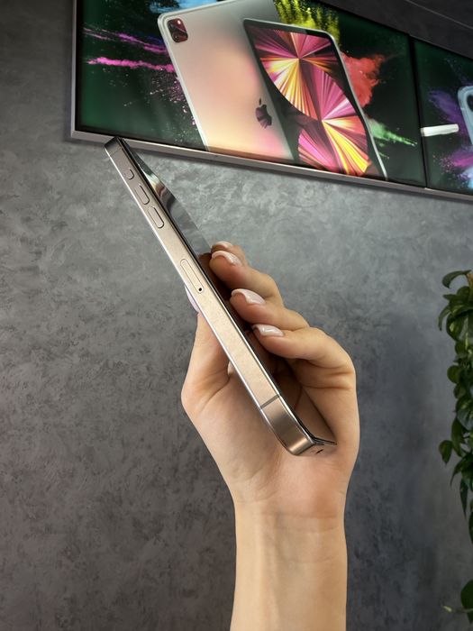 Used IPHONE 15Pro Max 256 Natural Titanium Neverlock Костюшка,5
